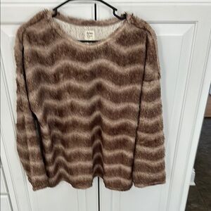Brown and tan pullover